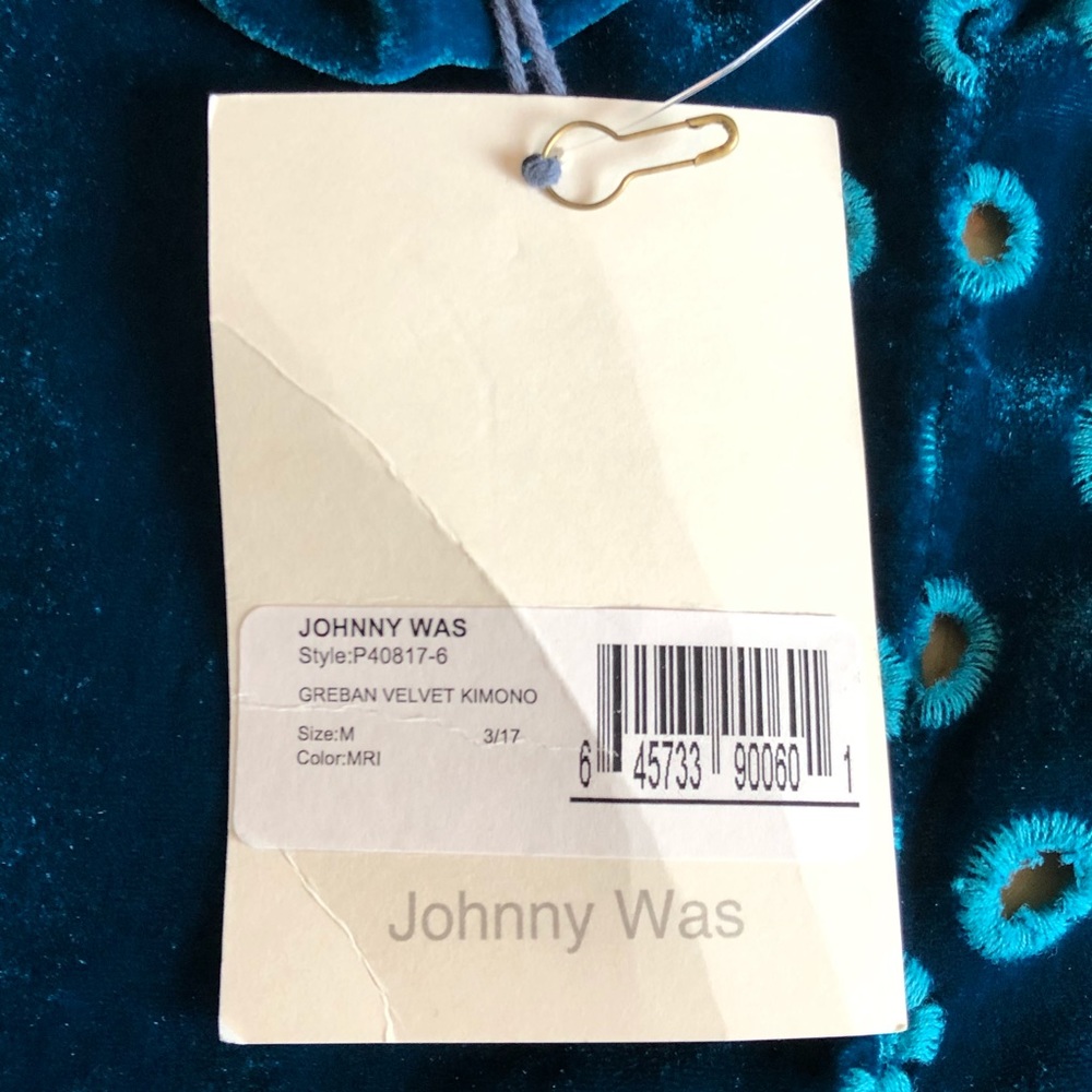 Johnny Was Greban Velvet Kimono Wrap in MRI - Picture 7 of 15